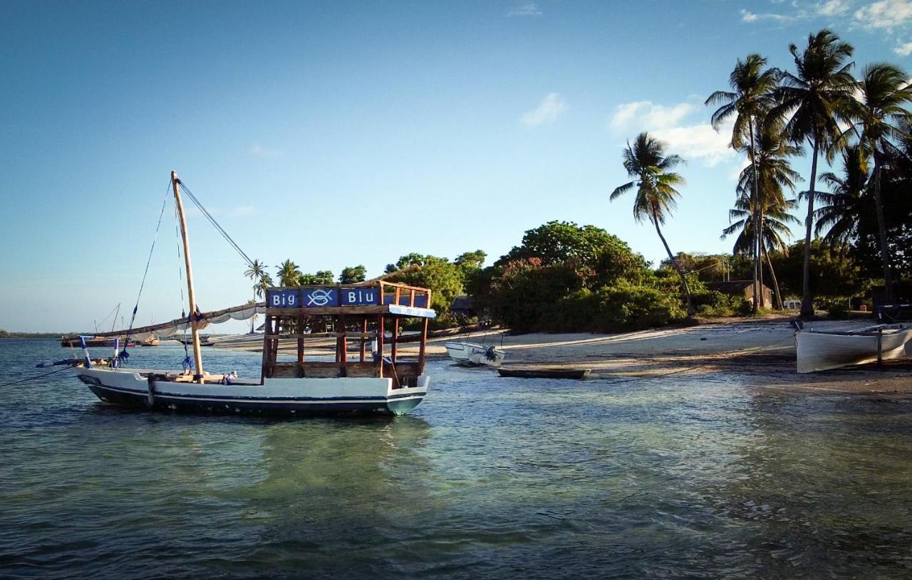 Butiama Marine Camp Hotel Utende ภายนอก รูปภาพ
