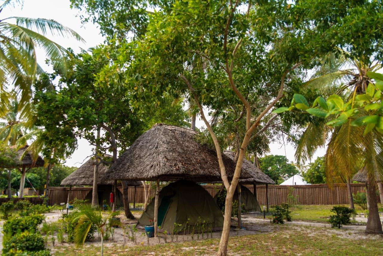 Butiama Marine Camp Hotel Utende ภายนอก รูปภาพ