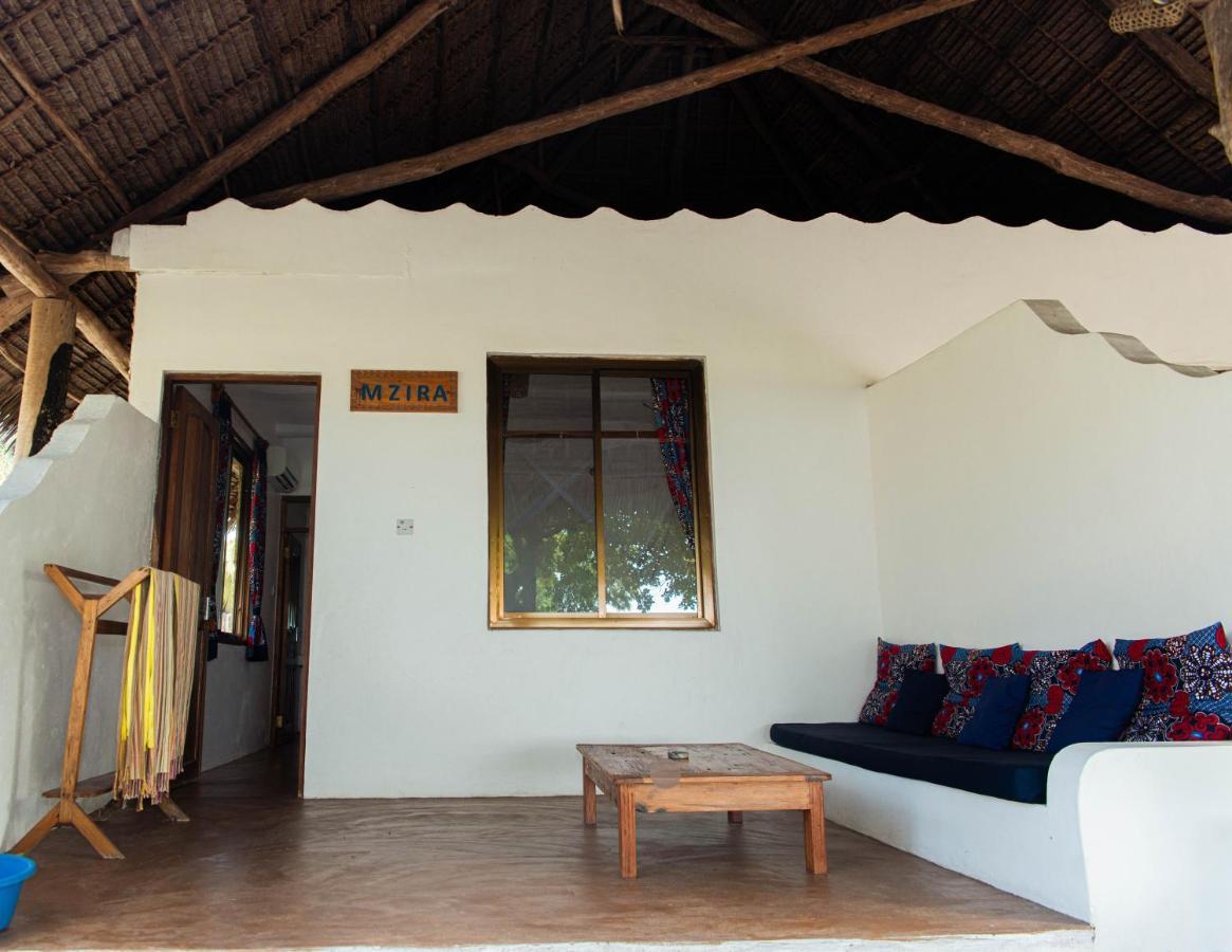 Butiama Marine Camp Hotel Utende ภายนอก รูปภาพ
