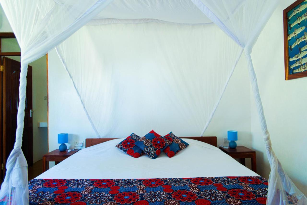 Butiama Marine Camp Hotel Utende ภายนอก รูปภาพ