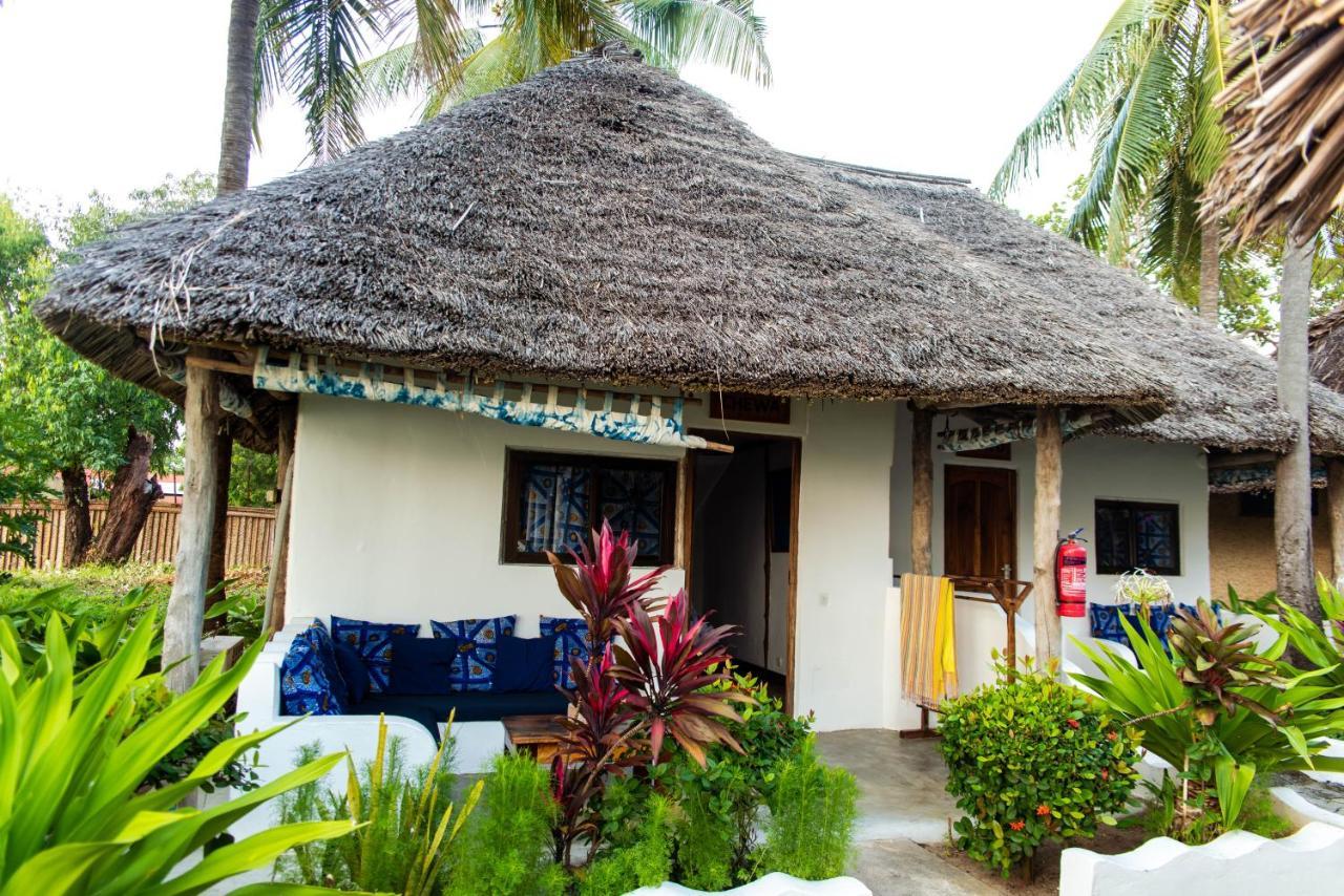 Butiama Marine Camp Hotel Utende ภายนอก รูปภาพ