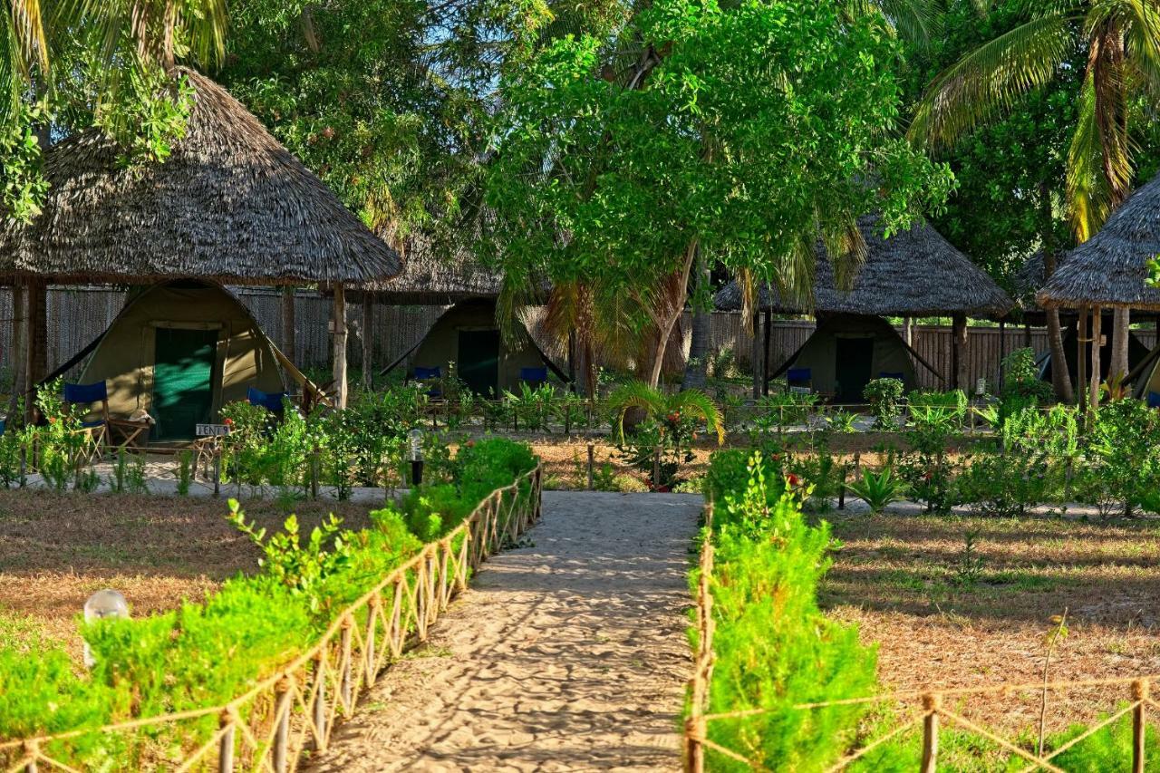 Butiama Marine Camp Hotel Utende ภายนอก รูปภาพ