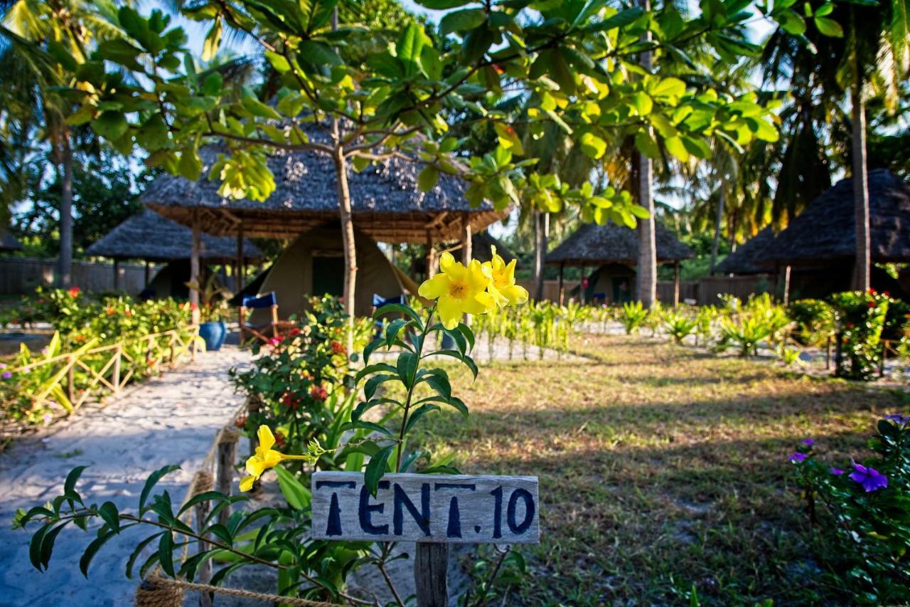 Butiama Marine Camp Hotel Utende ภายนอก รูปภาพ